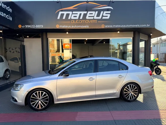 Volkswagen Jetta Highline 2.0 TSI 16V 4P Tiptronic 2014
