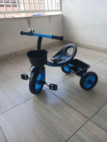 Triciclo infantil