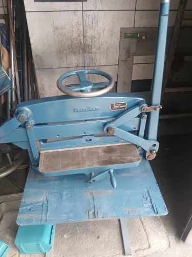 Guilhotina 51 cm consani