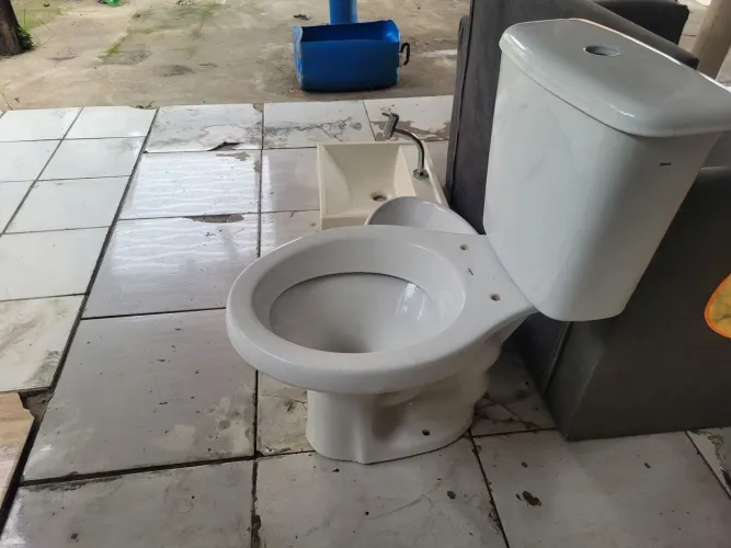 Vendo pia e vaso