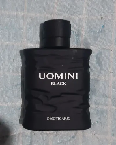 Frasco do Perfume Uomini Black