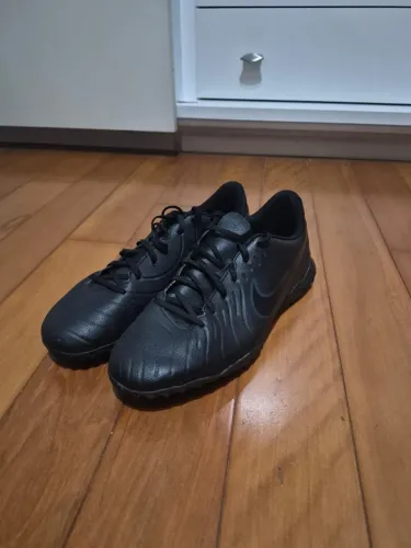 Chuteira Nike Tiempo Legend 10 Club - Society