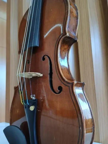 Violino antigo Paolo Maggini instrumento diferenciado