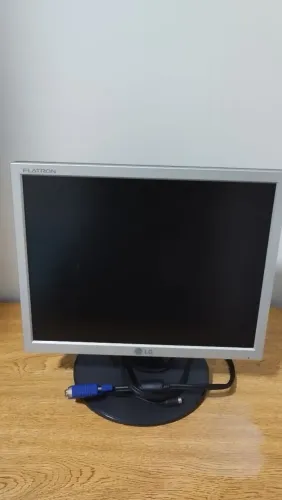 Monitor LG 15'
