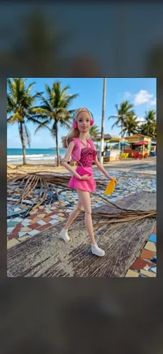Boneca Barbie com roupas vintage anos 80