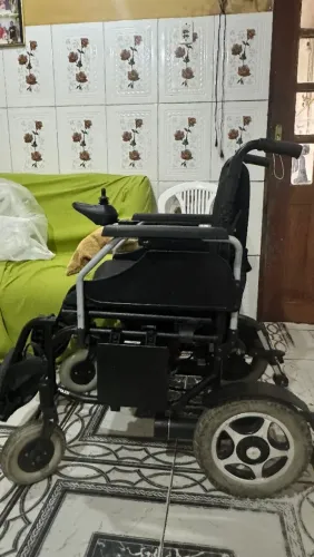 Cadeira eletrica motorizada da praxes