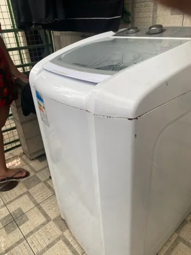 Máquina de lava retirada de peças 