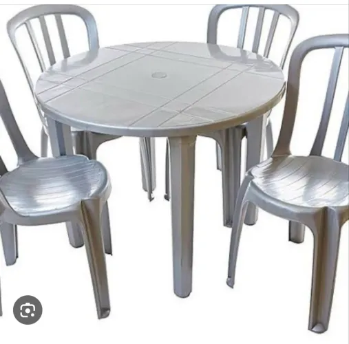 VENDO CONJUNTOS DE MESA E CADEIRAS SUPER NOVAS