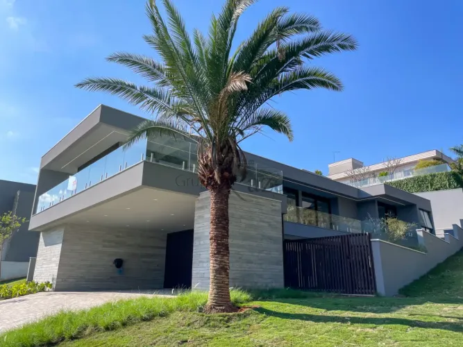 Casa em Condomínio - Alphaville - Condomínio Vila Solaia - 4 Dormitórios - 510m²