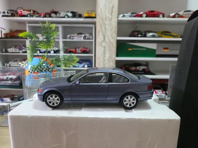 Miniatura 1:18 BMW coupe serie 3 Kyosho rara 2 portas