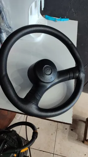 Volante GM Corsa wind