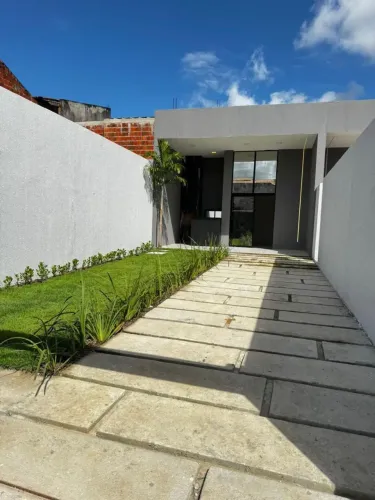 Excelente Casa no Eusebio| 3 Quartos | V813