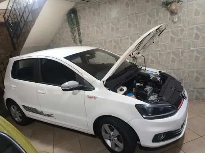 Volkswagen Fox Rock IN RIO 1.6 MI Total Flex 8V 5P 2016