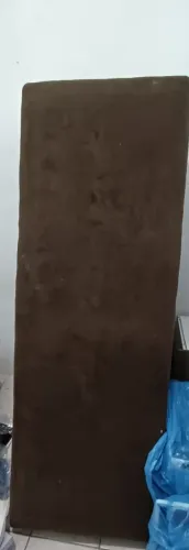 Vende-se sofá cama ja acompanha 3 almofadas 