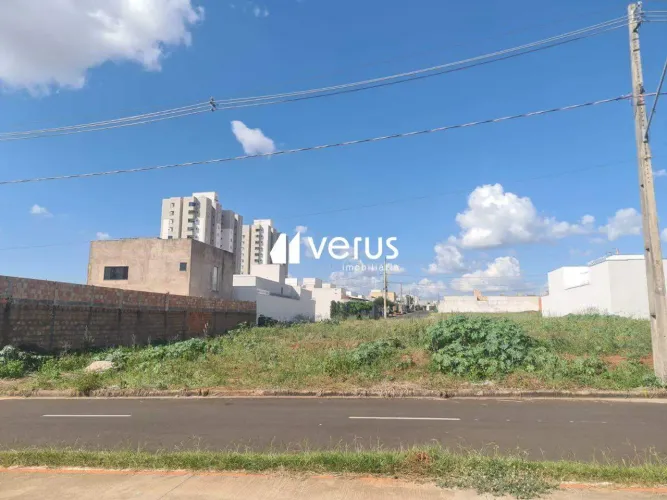 Lote à venda, LARANJEIRAS - Uberlândia/MG