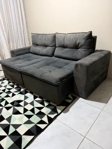 Sofá retrátil e reclinável