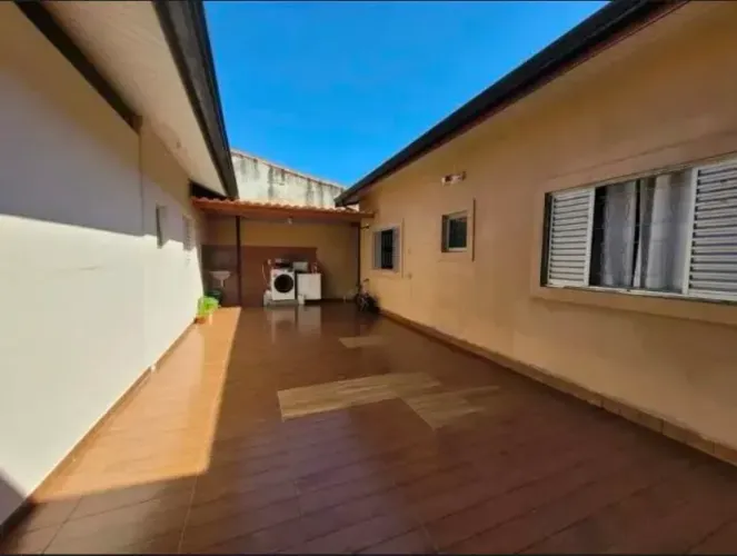 Imóvel para venda possui 200 metros quadrados com 3 quartos em Arruda - Recife - PE