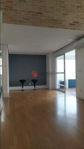 Apartamento duplex no Tatuapé.