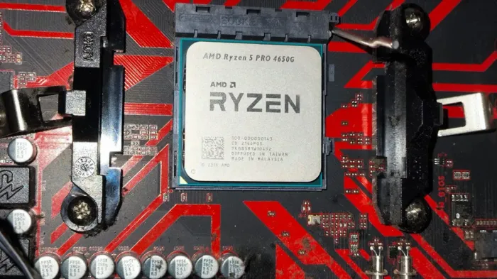 Processador AMD Ryzen 5 Pro 4650G - 3.7 GHz - 6 núcleos - 12 threads - Socket AM4