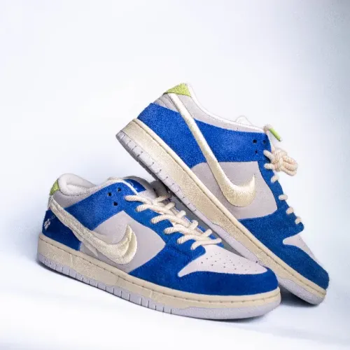 Nike Dunk Low Fly Streetwear
