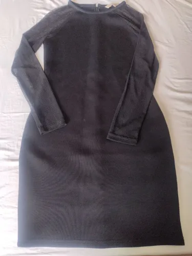 Vestido preto tubinho