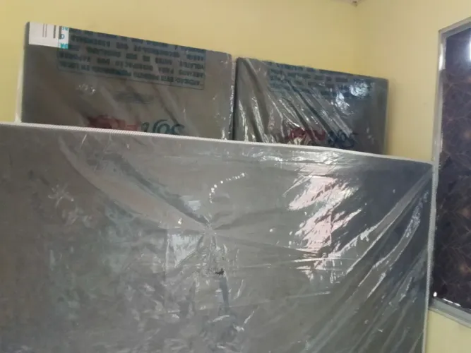 vendo uma cama king nova