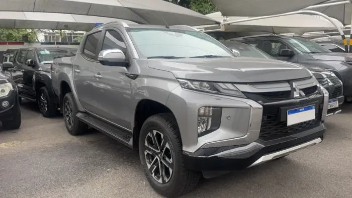 Mitsubishi L200 Triton Sport HPE-S 2.4 CD Dies. AUT 2024
