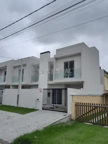 SOBRADO COM DUAS SUÍTES PARA LOCAÇÃO.