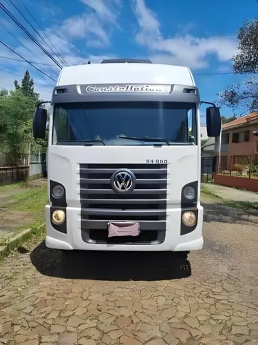 Volkswagen 24.250 carroceria ano 2010