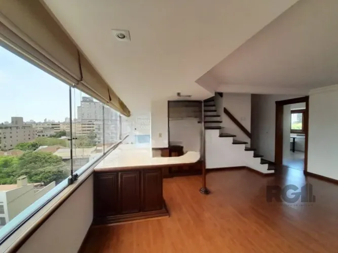 Apartamento para alugar no bairro Floresta com 3 dormitórios e 287 m² de área útil.