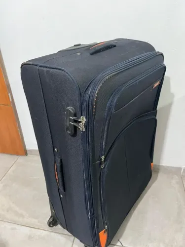 Mala seminova para viagens