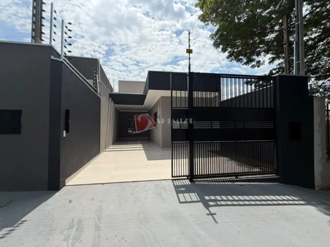 Casa à venda em Maringá, Jardim Liberdade, com 3 quartos, com 85 m²