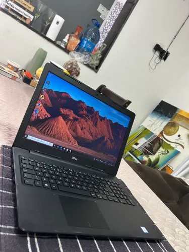 Notebook Dell Core i5 8GB+SSD M2 256GB - Placa de Vídeo AMD 2GB