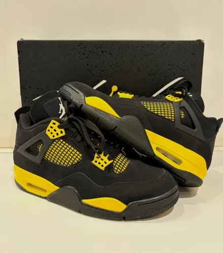 Air Jordan 4 ORIGINAL Retro Thunder TAM 41 Black / Tour Yellow