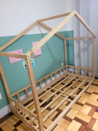 Cama infantil montessori cabana