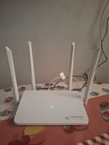 Roteador Positivo PST100 AC1200 Dual Band Fast Ethernet