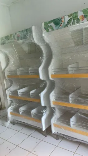 Expositor Hortifruti no valor de r$ 990