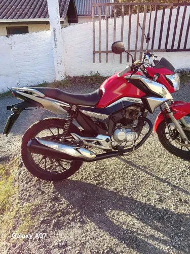 Vendo ou troco cg 160 2020 por moto maior na troca considera a fip