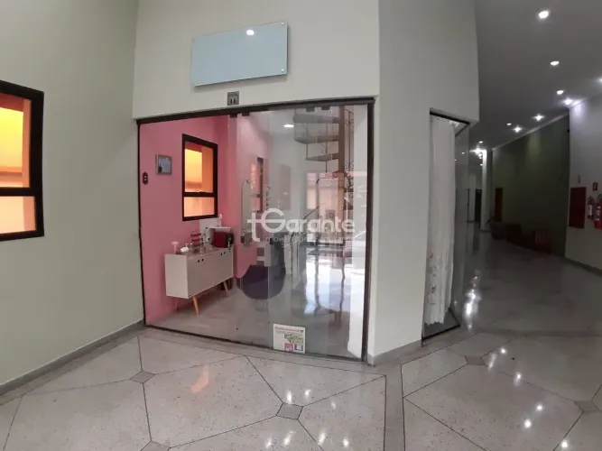 Loja para venda em galeria com 16 m² e mezanino