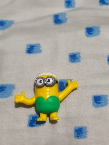 Boneco Minions 