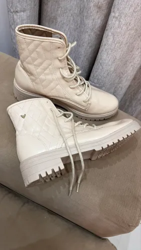 Bota/Coturno branco