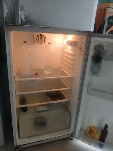 Geladeira usada Boss 400L