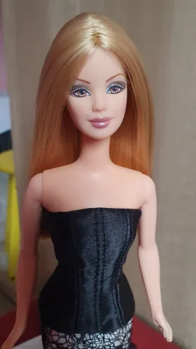 Boneca barbie collector society Girl
