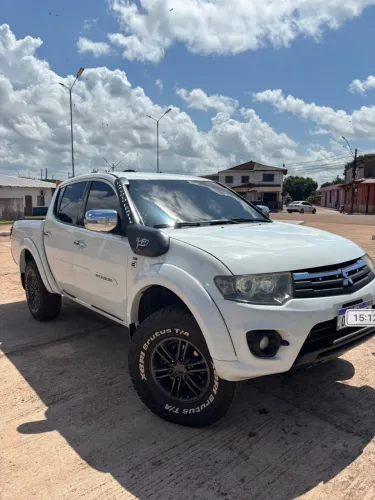 Mitsubishi L200 Triton HPE 3.2 CD TB Int.diesel MEC 2015