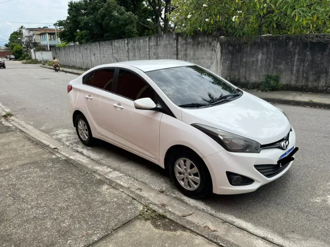 Hyundai HB20S C.plus/c.style 1.6 Flex 16V Mec.4p 2015