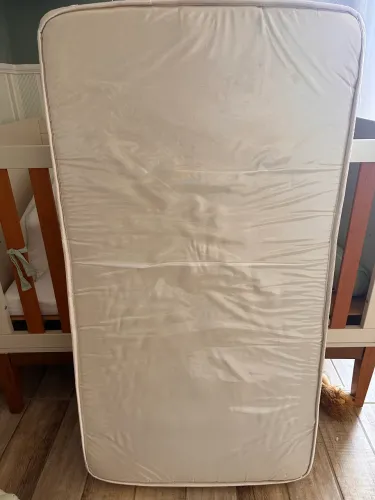 Berço, Cômoda, Colchão Ortobom, Travesseiro Antirefluxo, Porta Fraldas