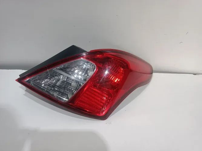 LANTERNA DIREITA NISSAN VERSA 12/21 ORIGINAL SEM DETALHE
