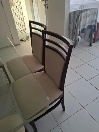 vendo duas cadeiras acolchoadas