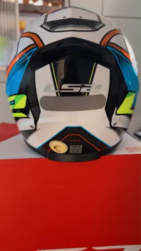 Capacete