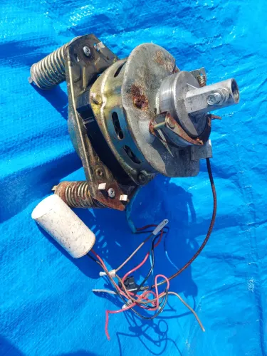 Motor centrifuga Britânia 127v